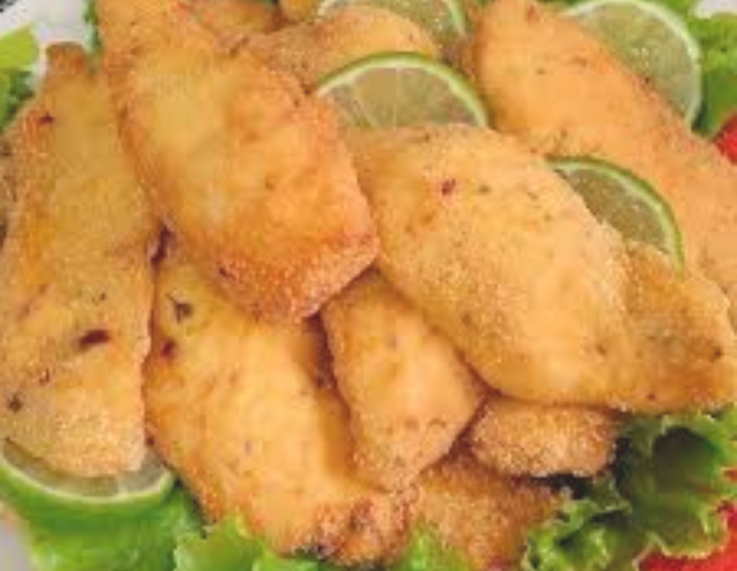 Peixe empanado ao molho branco