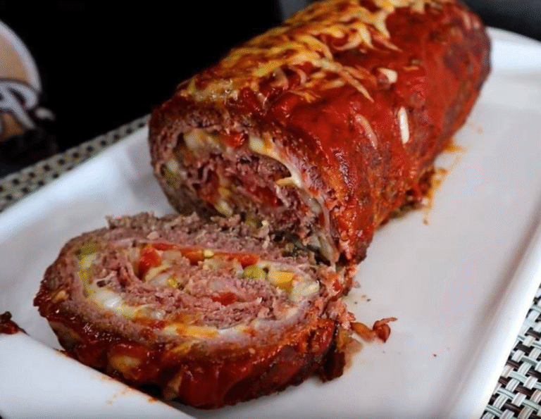 Rocambole de Carne Moída Recheado